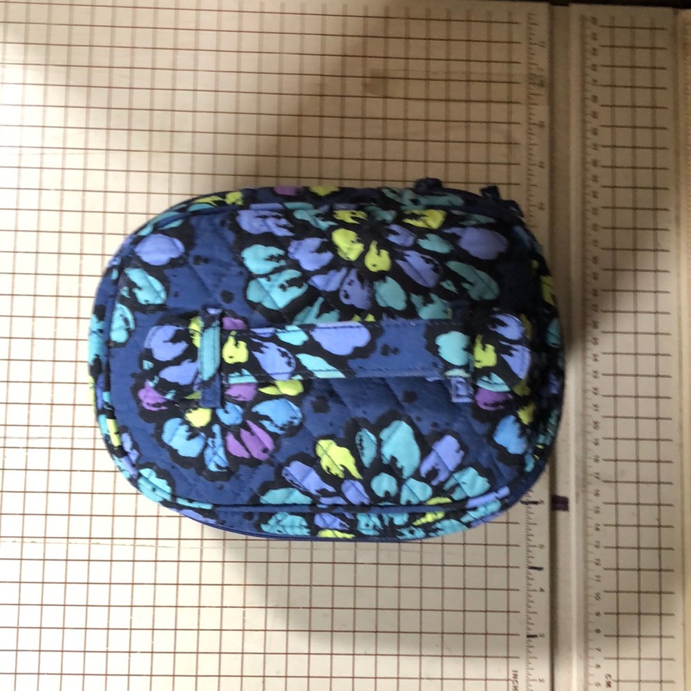 Vera Bradley makeup medicine case handle pockets
